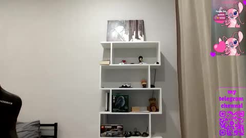 Claire online show from February 22, 5:36 pm