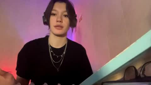 Rena online show from May 11, 2:41 pm