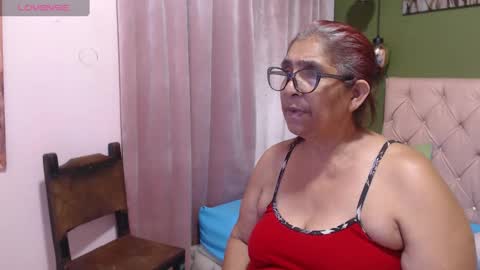 Snapshot of renata_milf_ chatting on September 27, 3:41 pm renata_milf_ online show from September 27, 3:41 pm