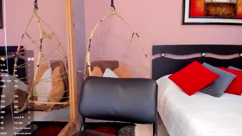      online show from September 27, 12:12 pm