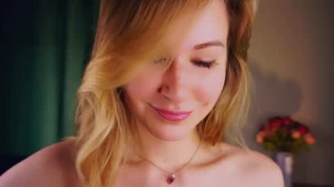 Emma online show from May 22, 2:37 pm