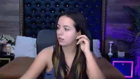 renesmesweet online show from October 21, 5:11 am