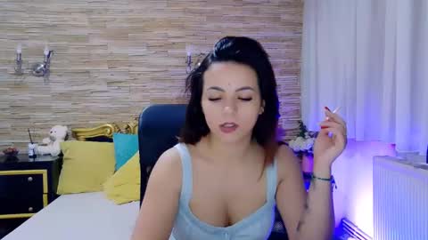 renesmesweet online show from February 18, 11:44 am