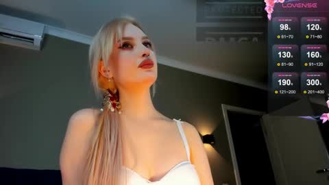 Snapshot of riawoods chatting on October 19, 9:17 pm Ria Woods online show from October 19, 9:17 pm