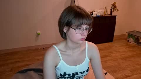 Luna online show from June 1, 7:04 pm