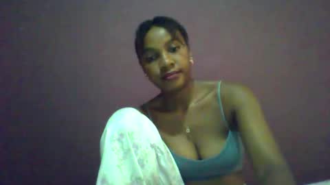 ricie001 online show from March 5, 8:10 am