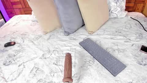 Sara online show from November 26, 10:49 am