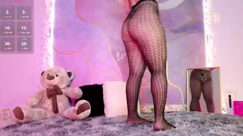 Riley online show from May 2, 12:36 am