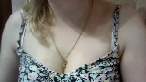 RiveraMaureen online show from February 2, 7:14 pm