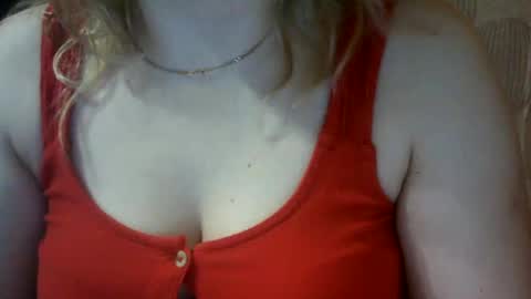 RiveraMaureen online show from March 8, 11:07 pm