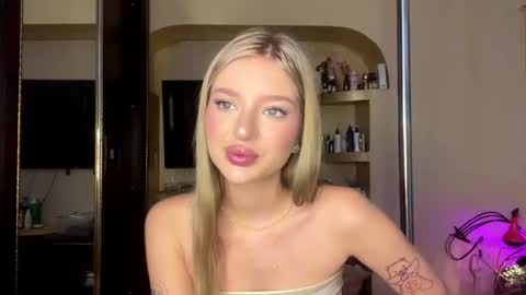Stacy online show from July 6, 10:09 am