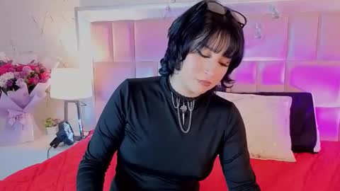 robin D online show from April 25, 1:41 pm