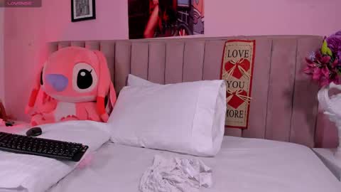 Marcela online show from February 15, 8:45 pm