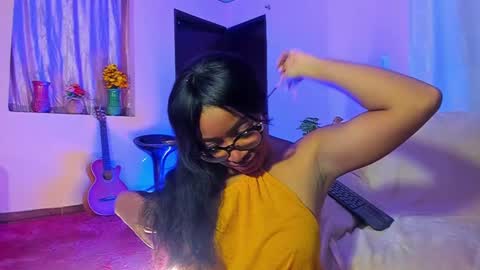 Snapshot of romantic_stargirl chatting on February 2, 3:21 am Is A Belle online show from February 2, 3:21 am
