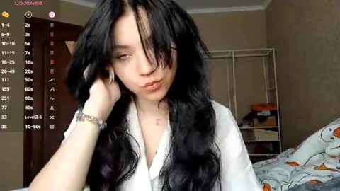 Snapshot of romeliahastert chatting on October 5, 12:10 pm Anica online show from October 5, 12:10 pm