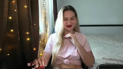 Rosali online show from October 30, 1:01 pm