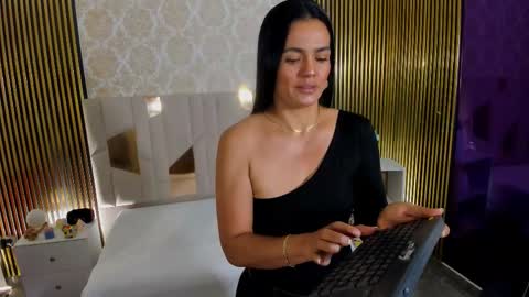 ROSALIN online show from September 27, 10:22 am