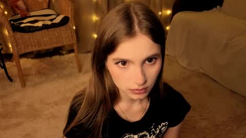 Kylie online show from May 31, 5:19 pm