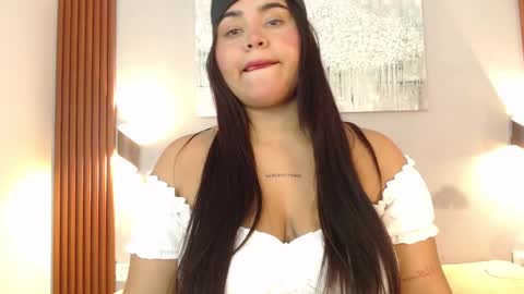 Snapshot of rose_crimson chatting on September 15, 3:48 am rose_crimson online show from September 15, 3:48 am