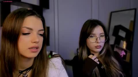 rose online show from October 11, 7:05 pm