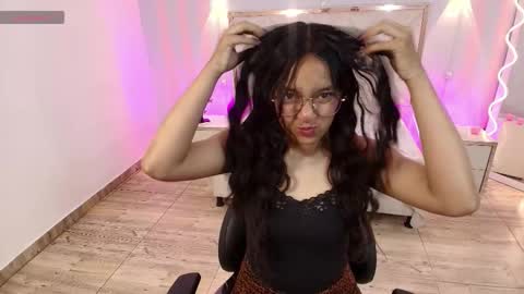 rosee_tay1 online show from January 9, 12:20 pm