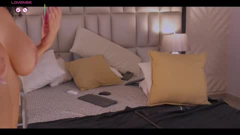 Rose  online show from October 3, 8:36 pm