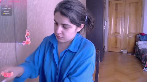 Snapshot of roselina_ chatting on January 11, 10:08 am Rose online show from January 11, 10:08 am