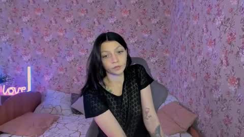 Lola online show from December 14, 4:40 am