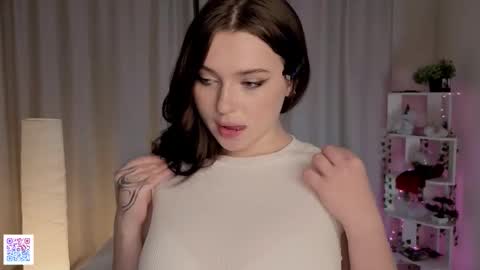 Snapshot of rosemaryleadley chatting on October 8, 5:50 pm Graise online show from October 8, 5:50 pm