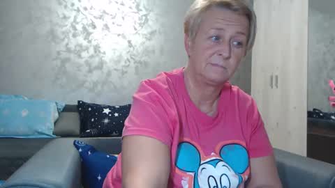 Lovepinklilly online show from February 25, 6:44 pm