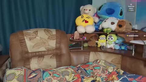 Rosewrs online show from October 27, 5:19 pm