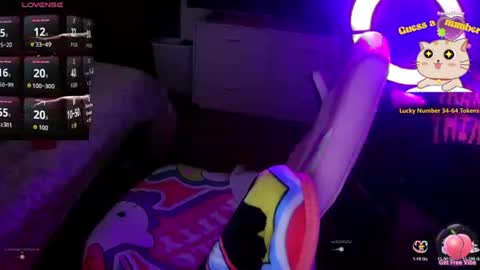 rosie8965804 online show from March 13, 11:39 pm