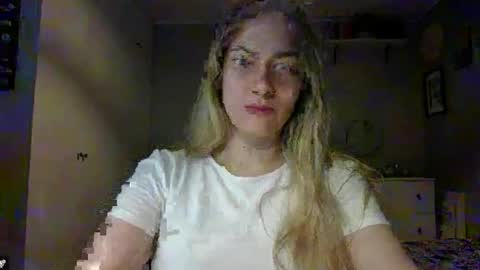 Snapshot of rosie_june chatting on October 6, 6:52 am Rosie online show from October 6, 6:52 am