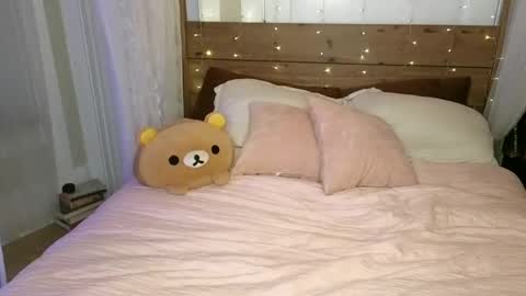 Rosie V online show from February 12, 4:54 am