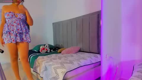 rosse_taylorx1 online show from March 3, 7:09 pm