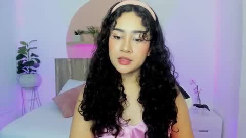 rossie_lanie_ online show from February 14, 1:46 pm