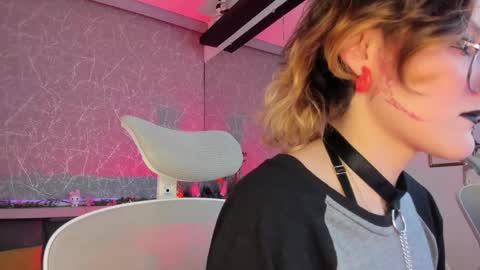 rossiie_hunt_ online show from March 6, 4:57 pm