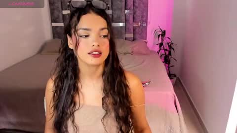 Im Ross   online show from April 22, 8:39 pm