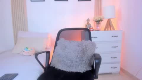 rossy_x online show from October 18, 7:48 pm