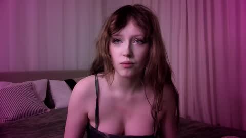 rosy_petal online show from March 7, 2:46 pm