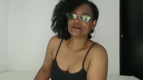 luxa online show from September 23, 8:07 pm