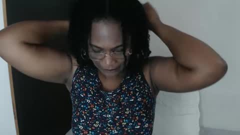 luxa online show from March 5, 12:55 pm