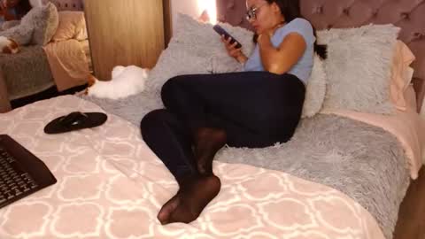Snapshot of rouss_henao chatting on October 11, 9:47 am Rouss marie henao online show from October 11, 9:47 am