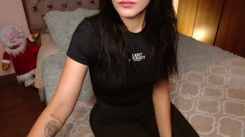 Snapshot of rouss_henao chatting on January 5, 4:14 am Rouss marie henao online show from January 5, 4:14 am