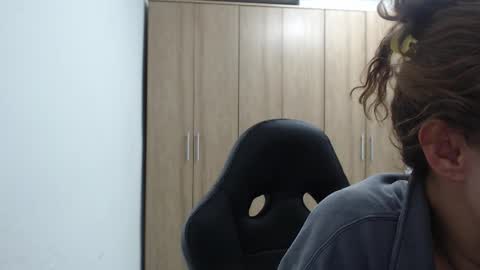 Roxana online show from November 8, 2:05 am