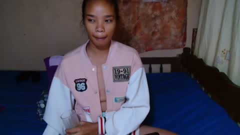 roxanne_98 online show from February 22, 9:53 pm