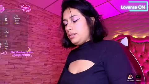 roxanne_han online show from November 24, 6:54 pm