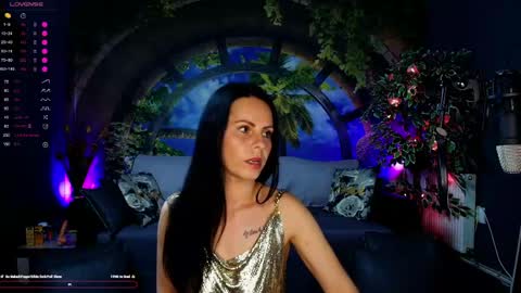Roxanne Blize online show from May 23, 5:33 pm
