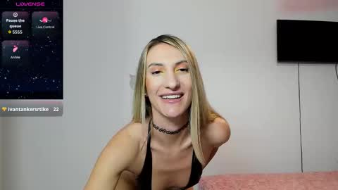 roxanne online show from October 17, 3:26 pm