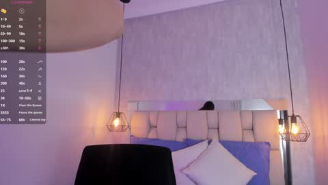 Roxie  online show from December 28, 7:22 pm